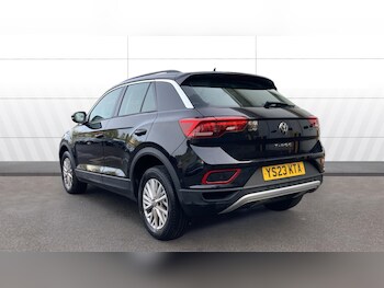 Used Volkswagen T-Roc 2023 for sale - 76557266: Photo