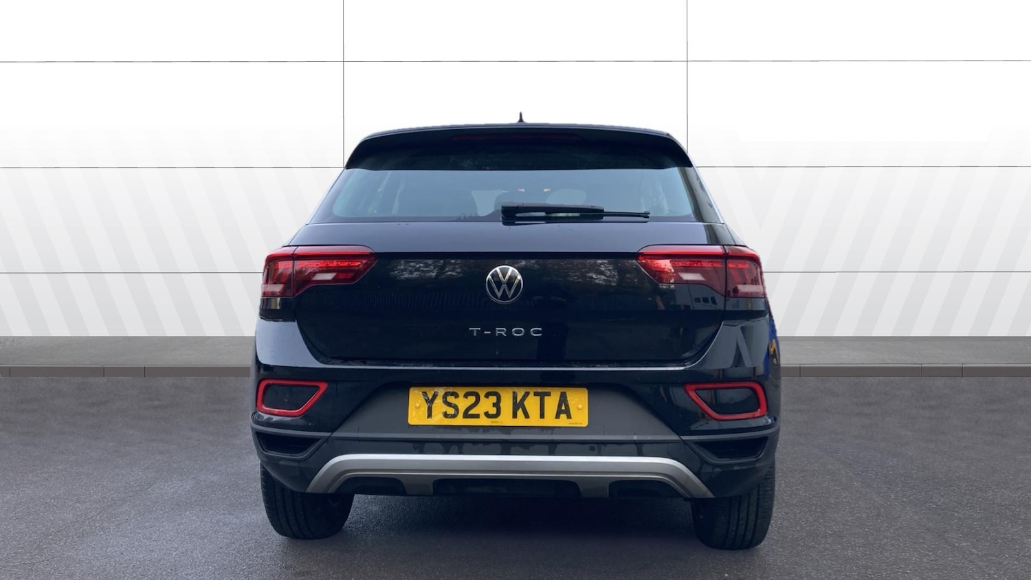 Used Volkswagen T-Roc 2023 for sale - 76557266: Photo 6