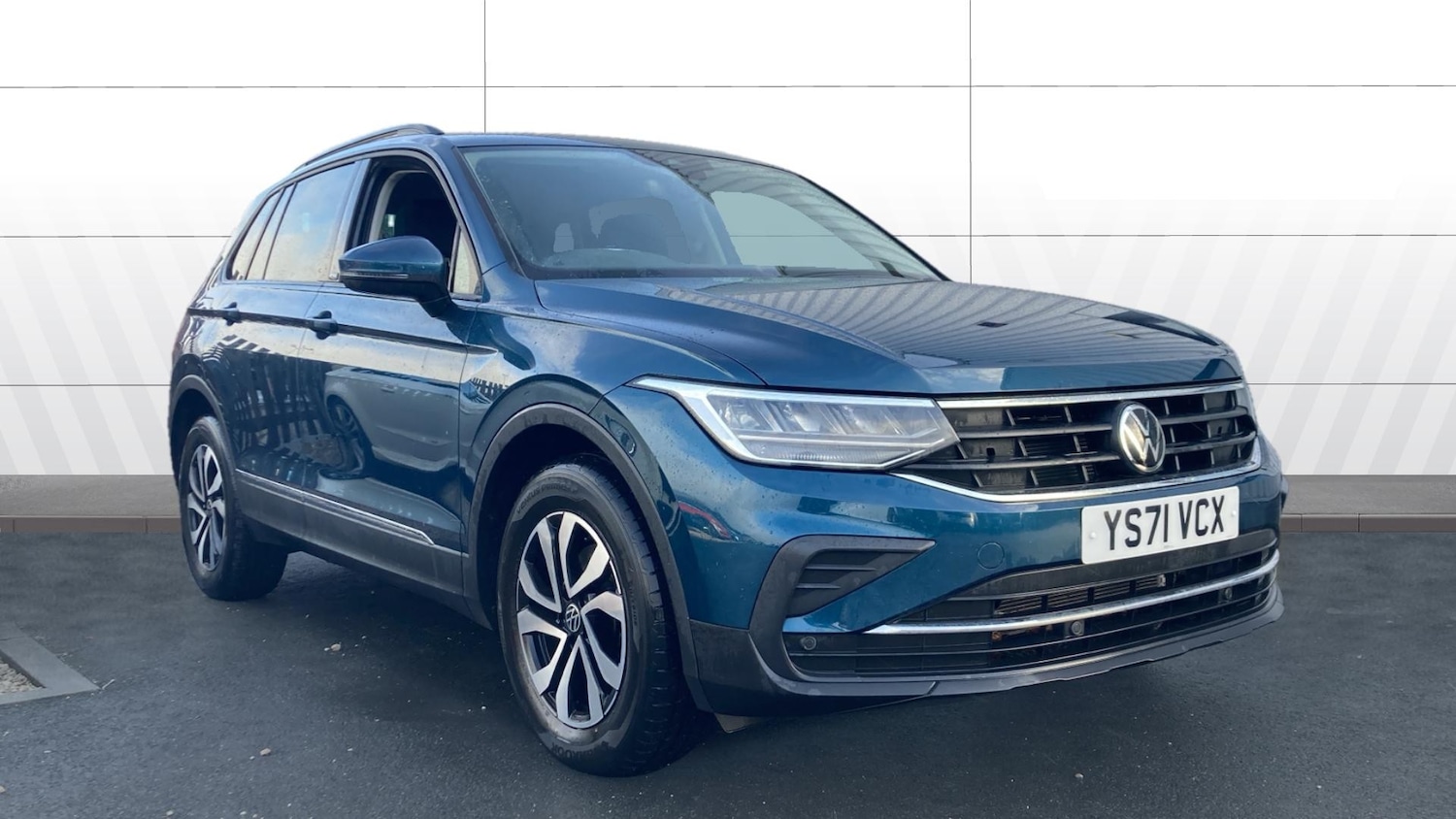 Used Volkswagen Tiguan 2022 for sale - 76709960: Photo 1