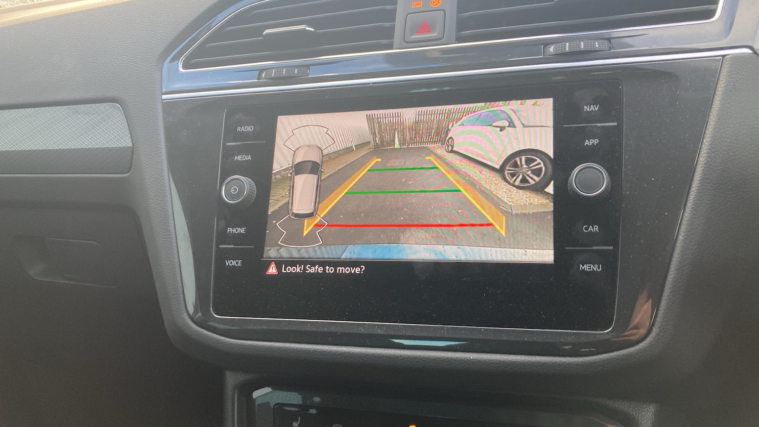 Used Volkswagen Tiguan 2022 for sale - 76709960: Photo 31