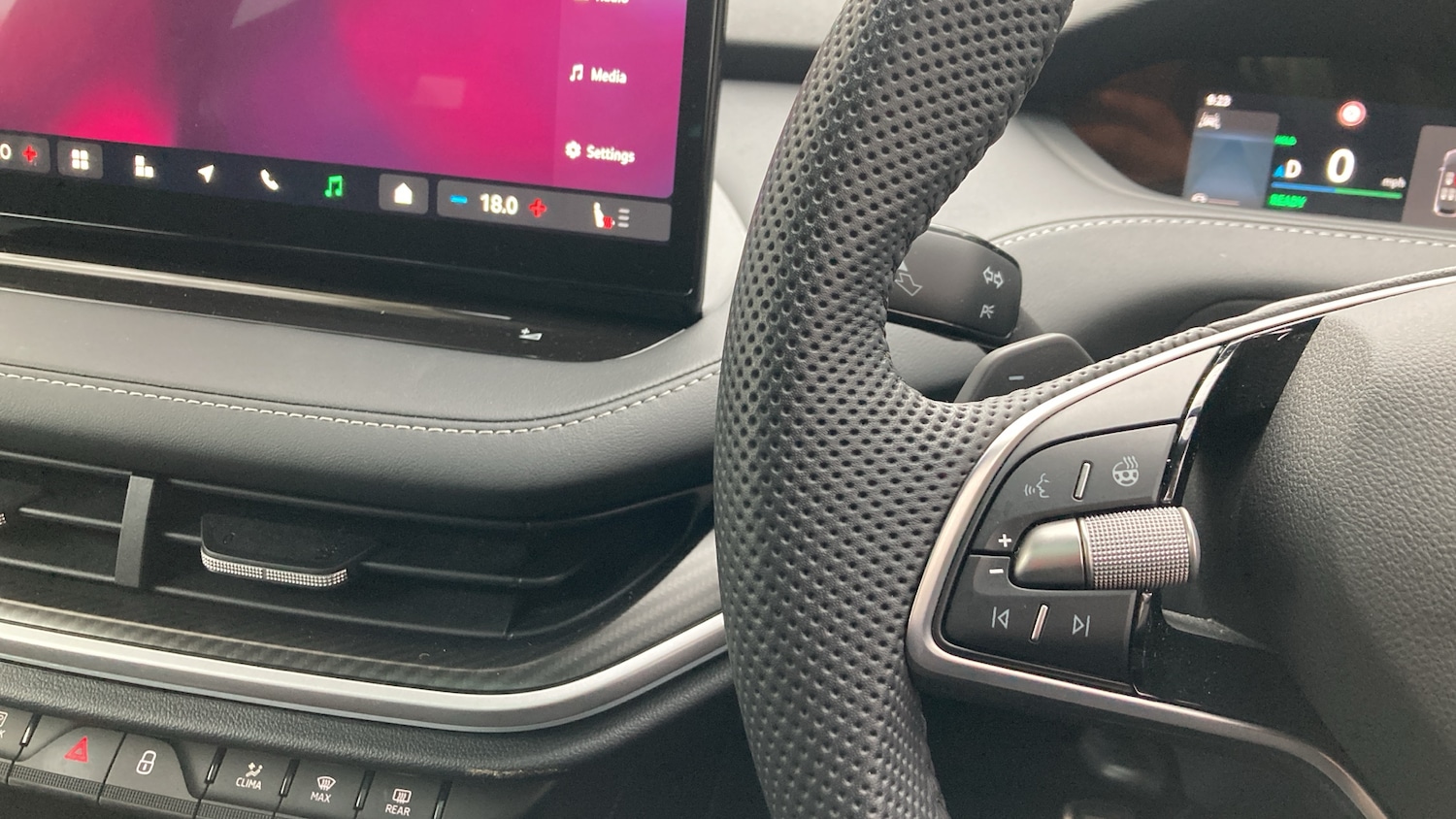 Used Skoda Enyaq 2025 for sale - 78000759: Photo 17