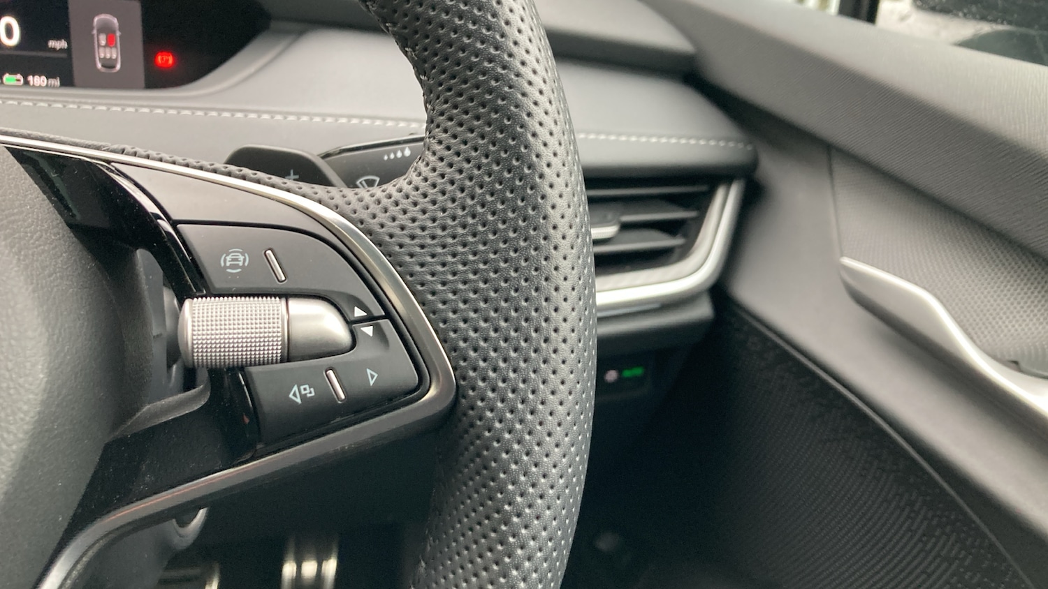 Used Skoda Enyaq 2025 for sale - 78000759: Photo 23