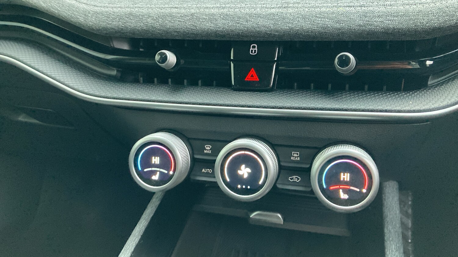 Used Skoda Superb 2025 for sale - 77508359: Photo 13