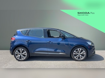 Used Renault Scenic 2017 for sale - 79545155: Photo