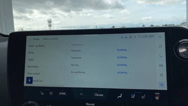 Used Lexus NX 2022 for sale - 76048952: Photo 25