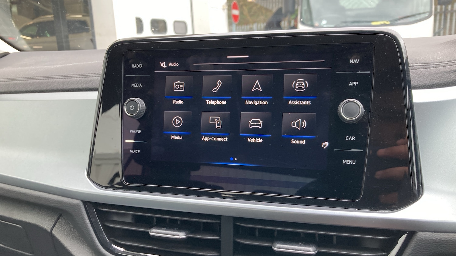 Used Volkswagen T-Roc 2023 for sale - 78025888: Photo 12