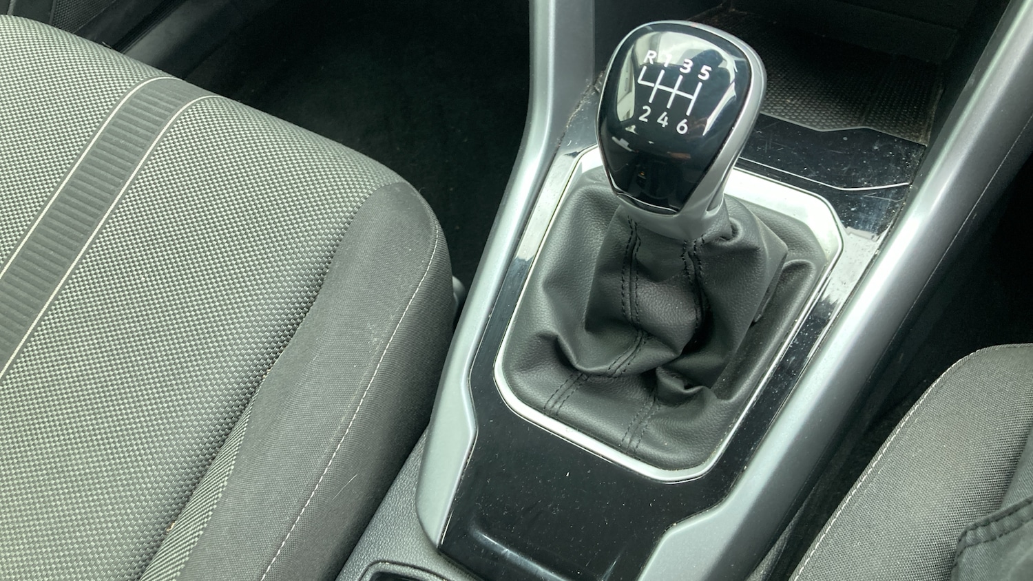 Used Volkswagen T-Roc 2023 for sale - 78025888: Photo 13