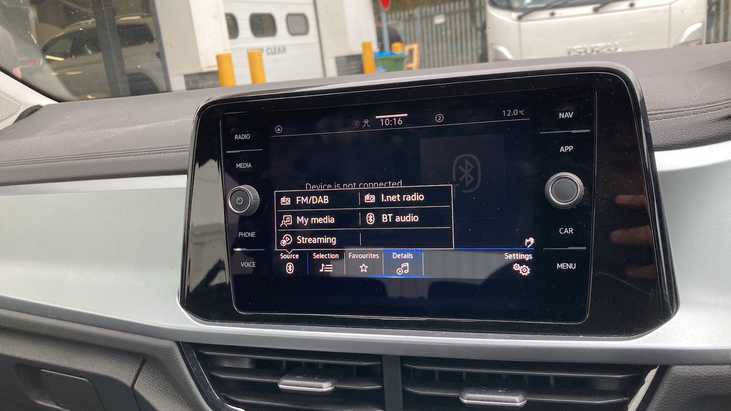 Used Volkswagen T-Roc 2023 for sale - 78025888: Photo 28