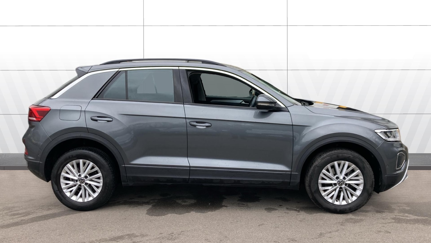 Used Volkswagen T-Roc 2023 for sale - 78025888: Photo 5