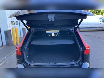 Used Volvo V60 2019 for sale - 78618430: Photo