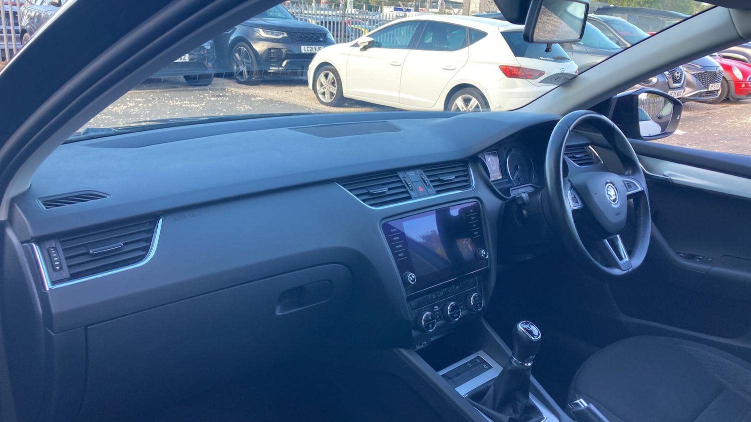 Used Skoda Octavia 2019 for sale - 76104601: Photo 2