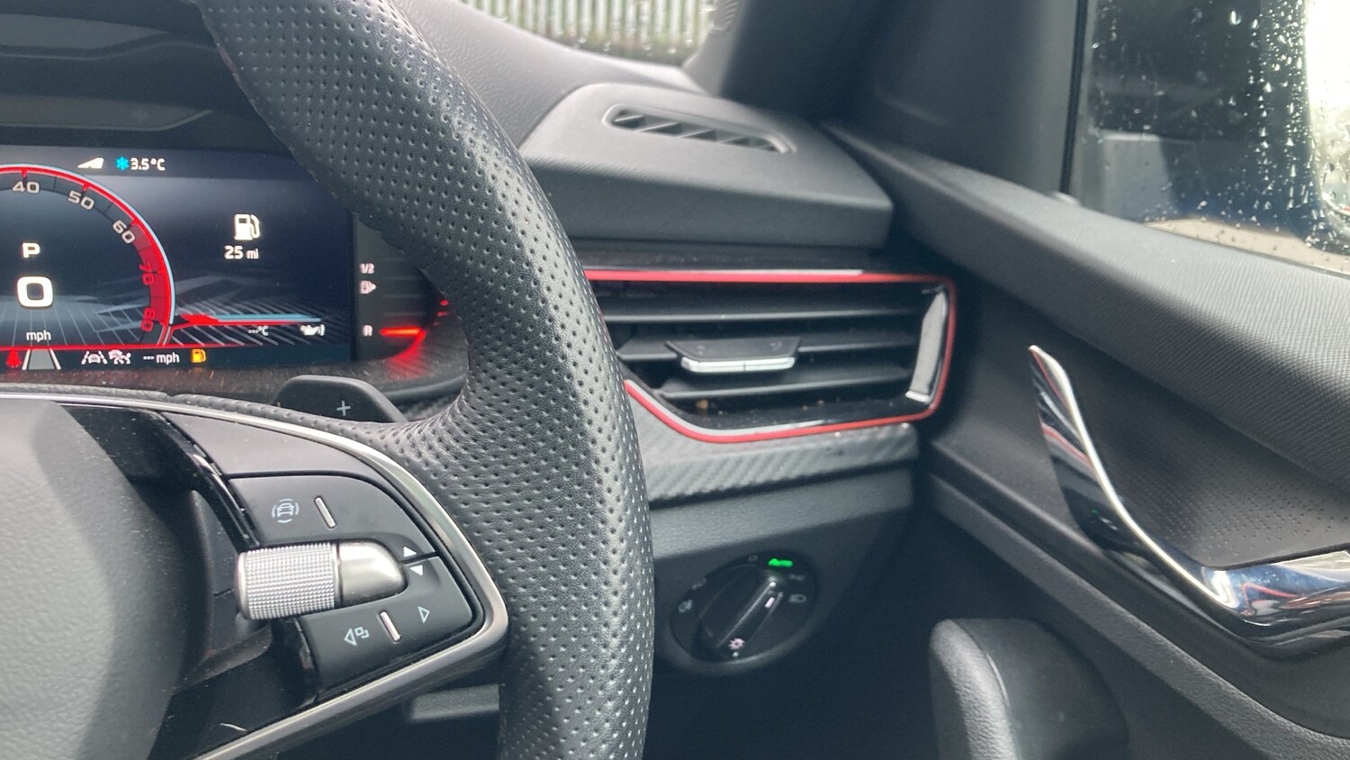 Used Skoda Kamiq 2025 for sale - 77377971: Photo 18