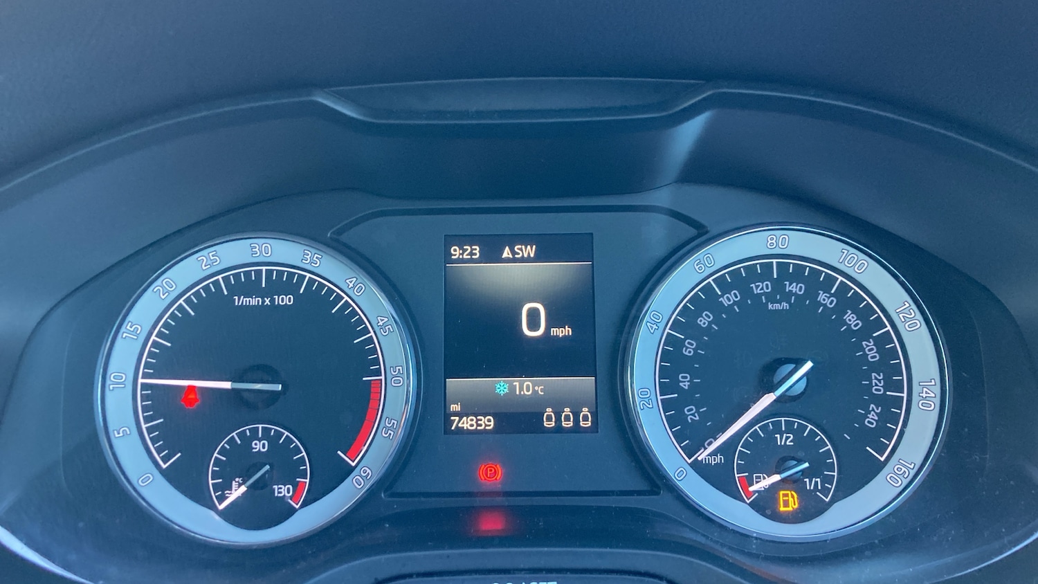 Used Skoda Karoq 2018 for sale - 77629204: Photo 11