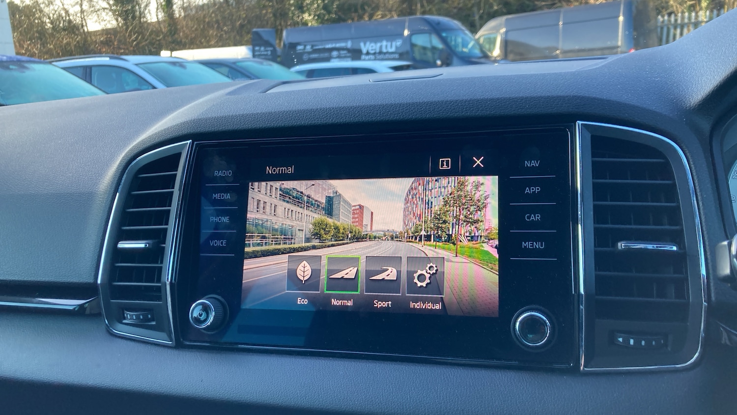 Used Skoda Karoq 2018 for sale - 77629204: Photo 24