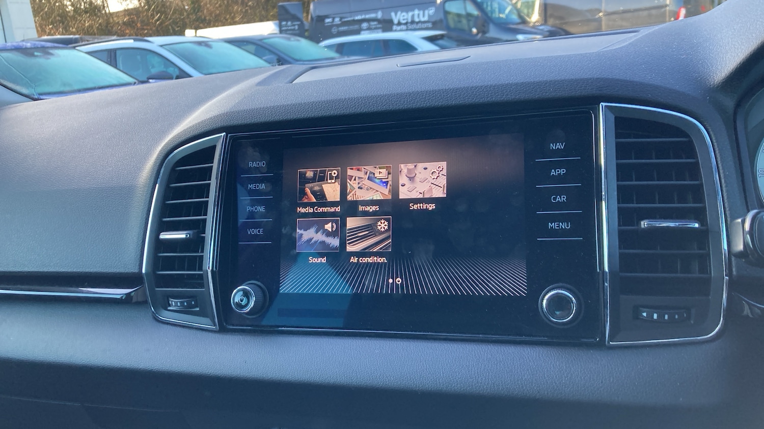 Used Skoda Karoq 2018 for sale - 77629204: Photo 27