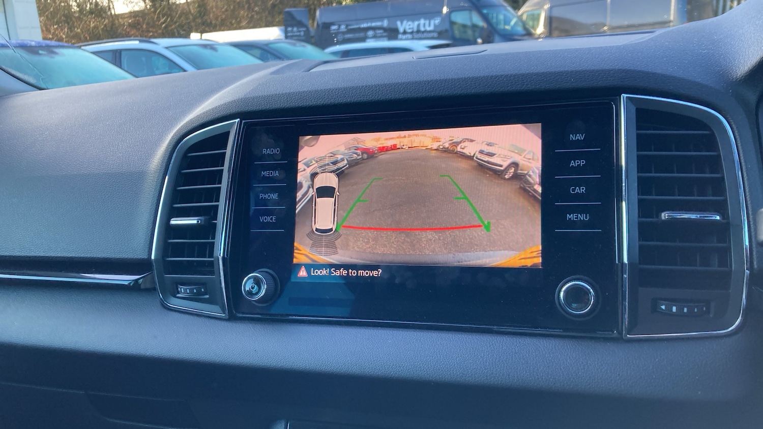 Used Skoda Karoq 2018 for sale - 77629204: Photo 32