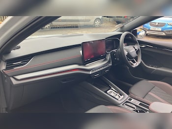 Used Skoda Octavia 2025 for sale - 76796856: Photo