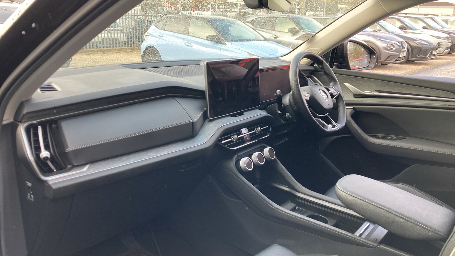 Used Skoda Kodiaq 2024 for sale - 76603274: Photo 2