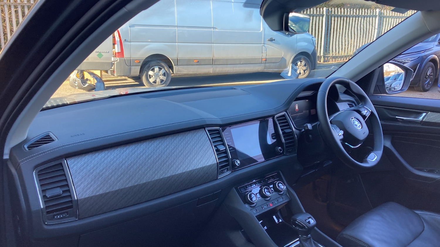 Used Skoda Kodiaq 2023 for sale - 77903773: Photo 2