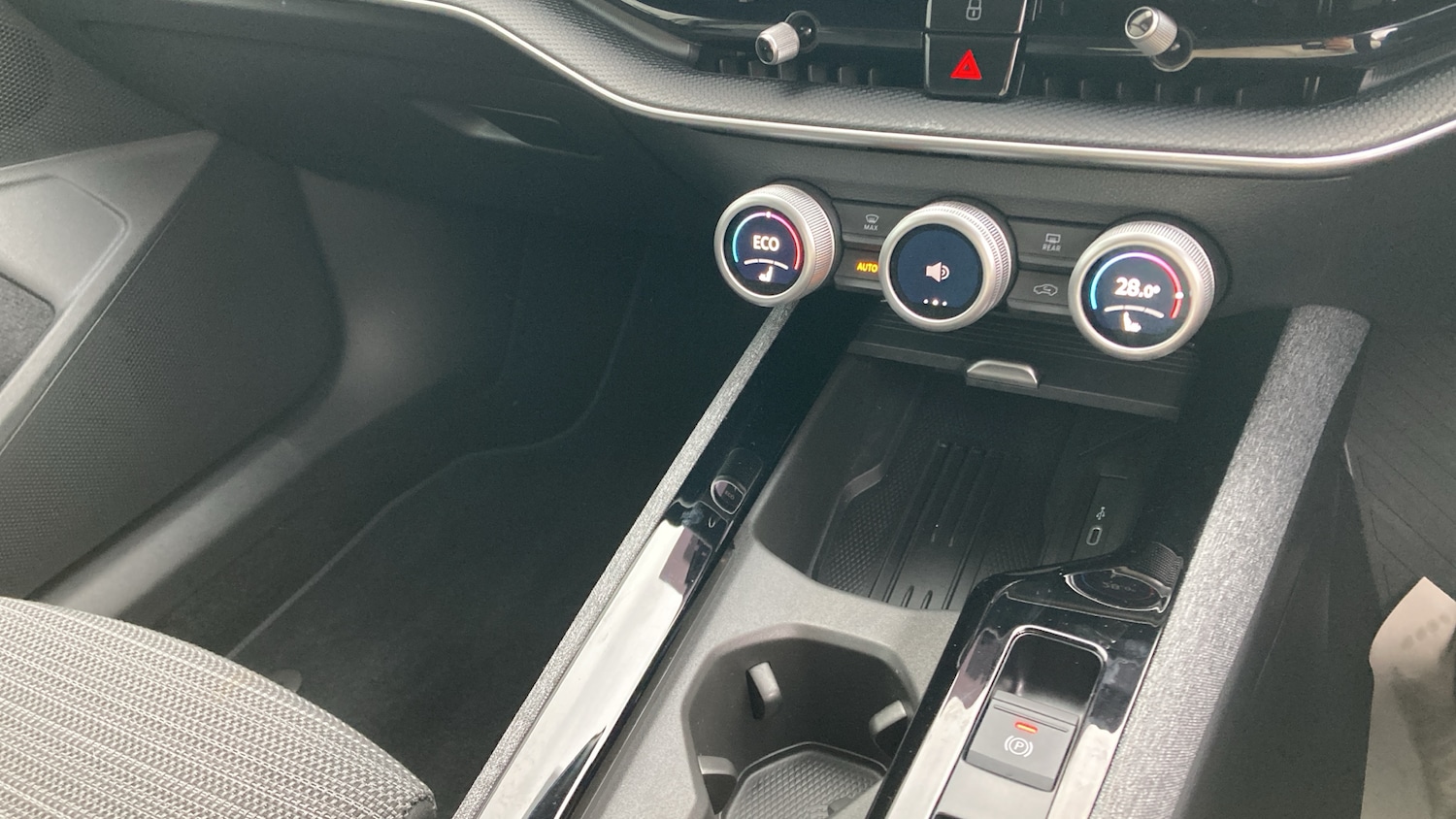 Used Skoda Superb 2024 for sale - 76452664: Photo 14