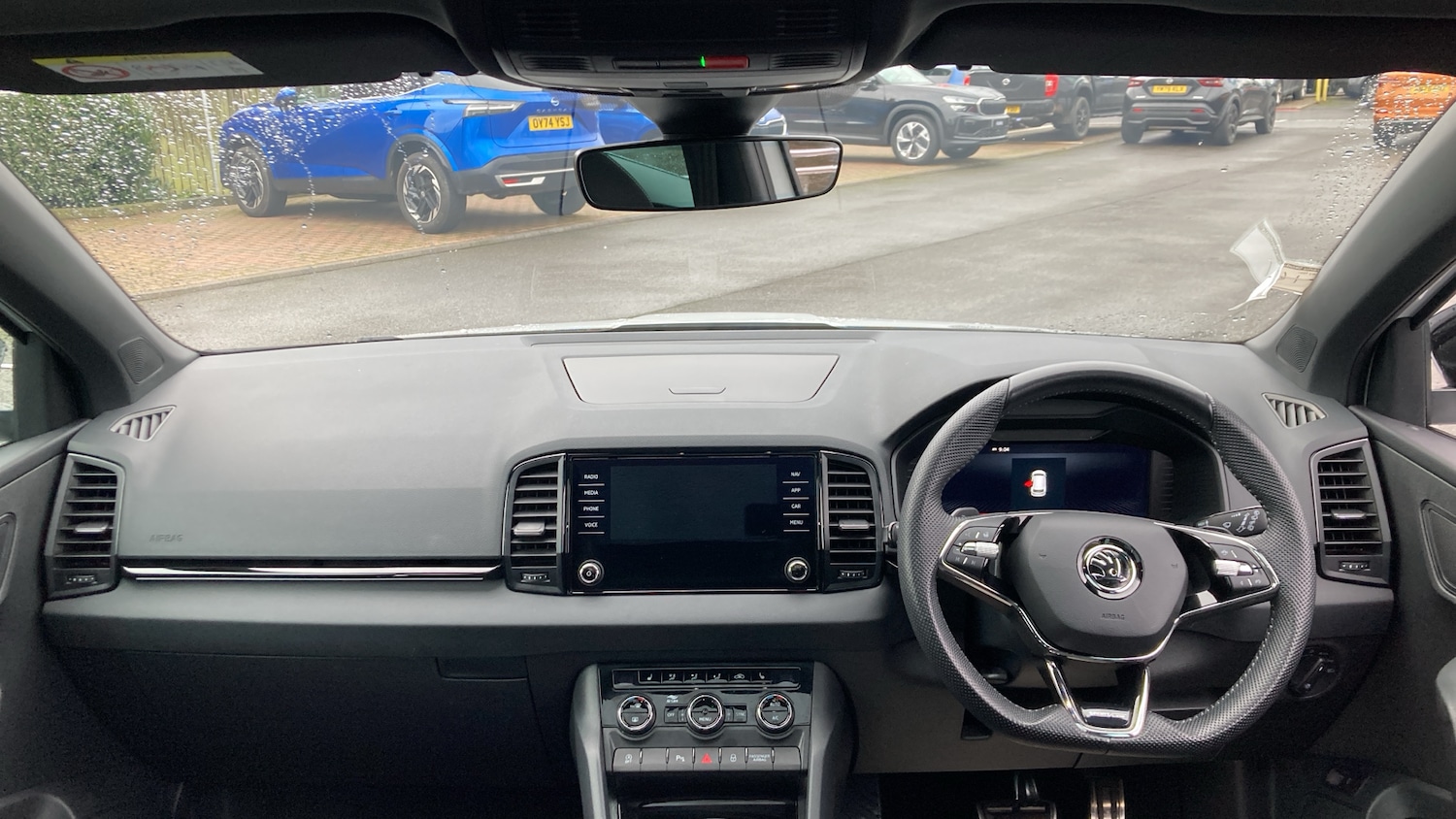 Used Skoda Karoq 2023 for sale - 77775038: Photo 9