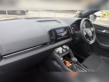 Used Skoda Karoq 2025 for sale - 76504874: Photo