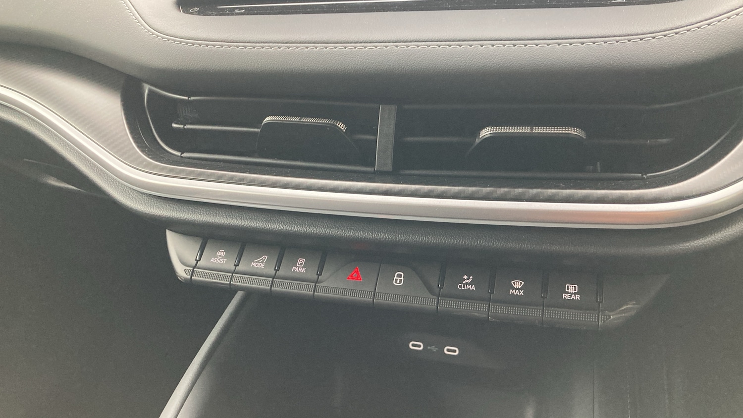 Used Skoda Enyaq 2025 for sale - 76277057: Photo 25