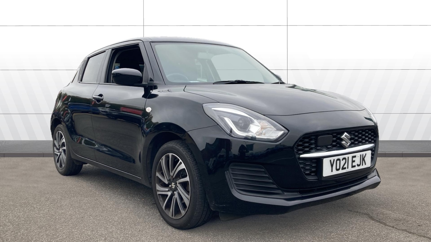 Used Suzuki Swift 2021 for sale - 76355419: Photo 1