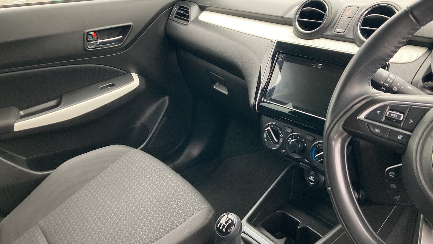 Used Suzuki Swift 2021 for sale - 76355419: Photo 14