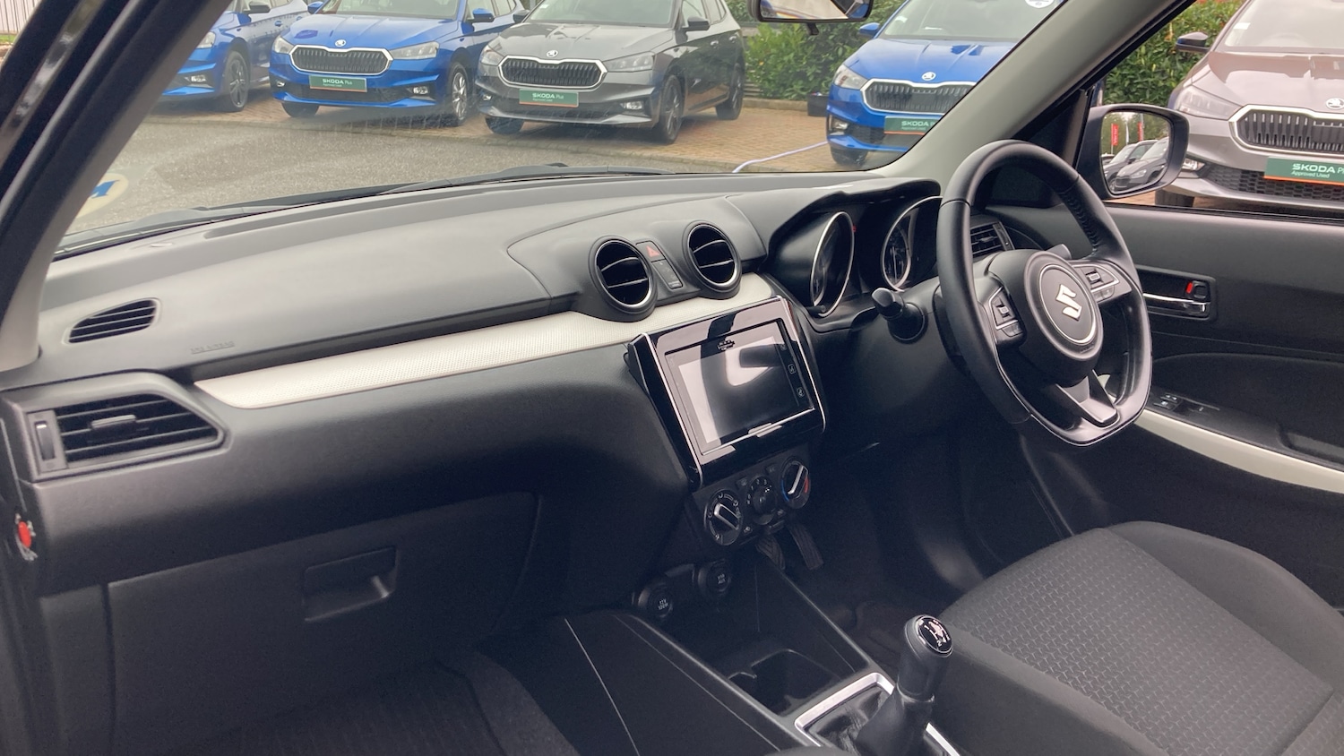 Used Suzuki Swift 2021 for sale - 76355419: Photo 9