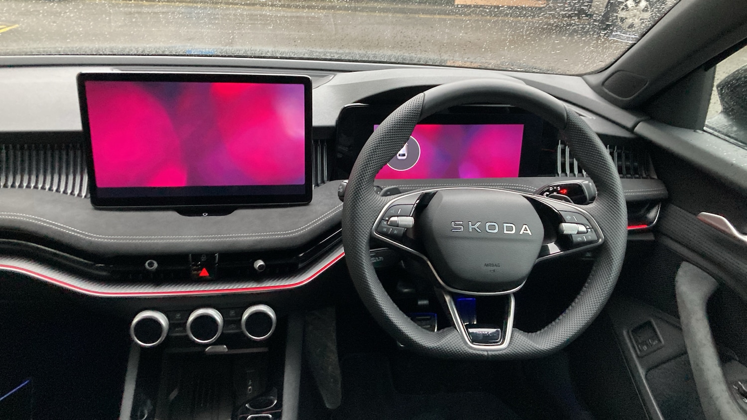 Used Skoda Superb 2025 for sale - 77186786: Photo 10