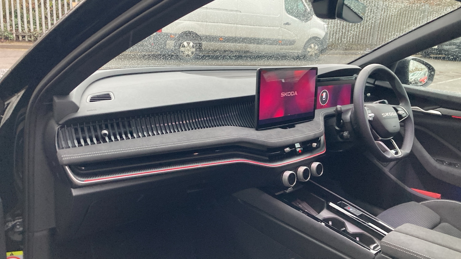 Used Skoda Superb 2025 for sale - 77186786: Photo 2