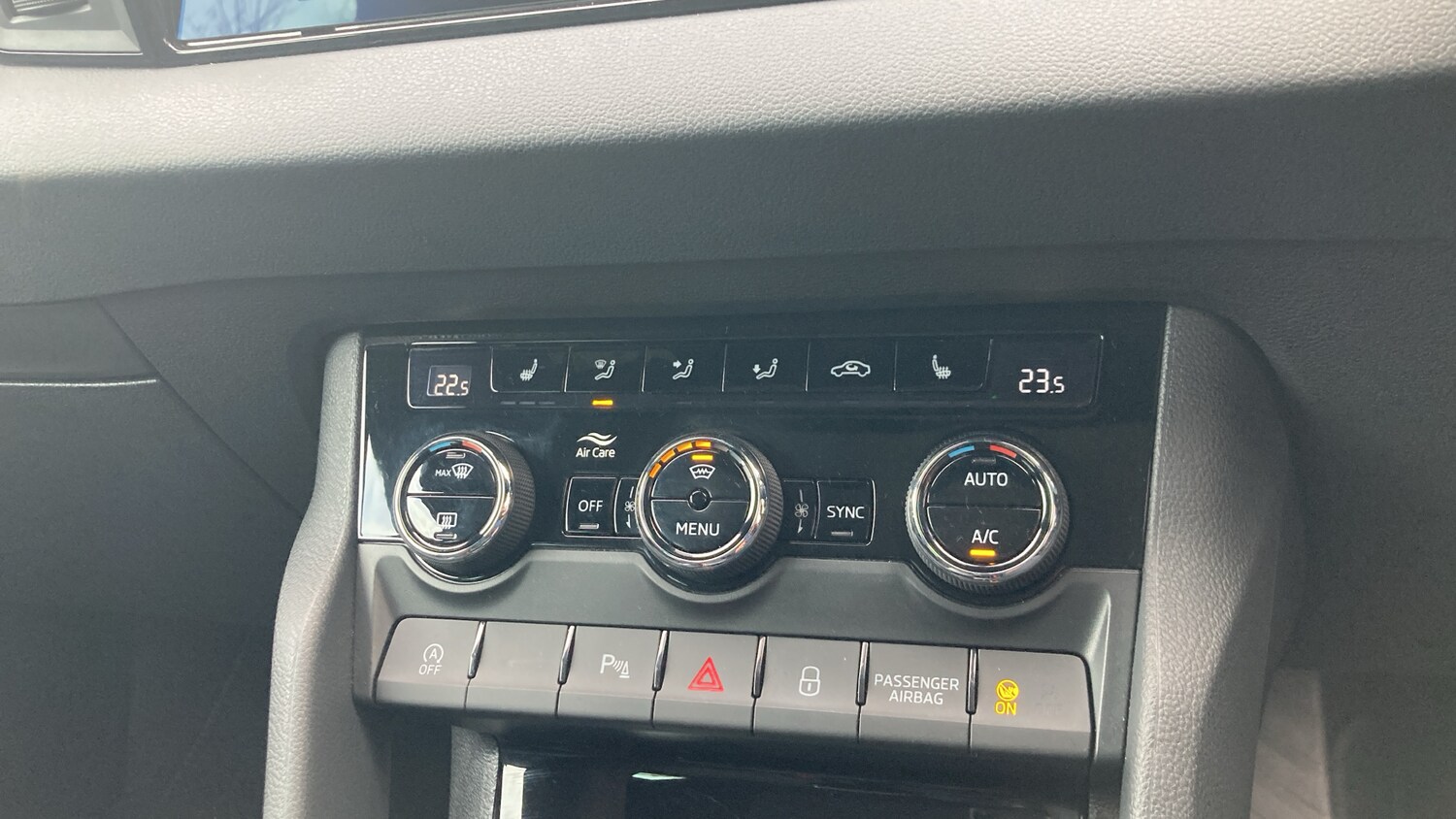 Used Skoda Karoq 2025 for sale - 76467891: Photo 13