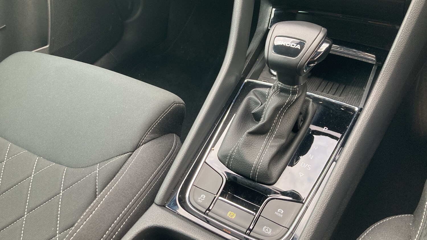 Used Skoda Karoq 2025 for sale - 76467891: Photo 14