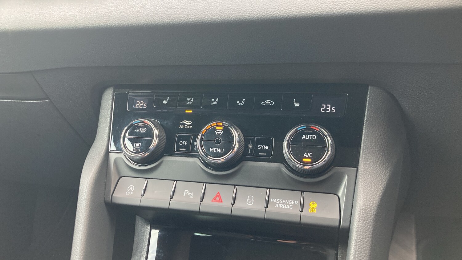 Used Skoda Karoq 2025 for sale - 76467891: Photo 24