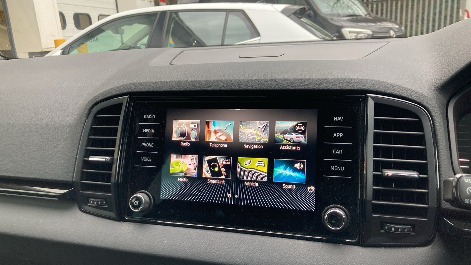 Used Skoda Karoq 2023 for sale - 77745329: Photo 12