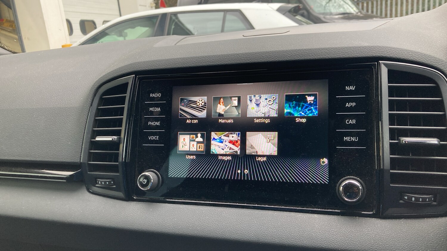 Used Skoda Karoq 2023 for sale - 77745329: Photo 27