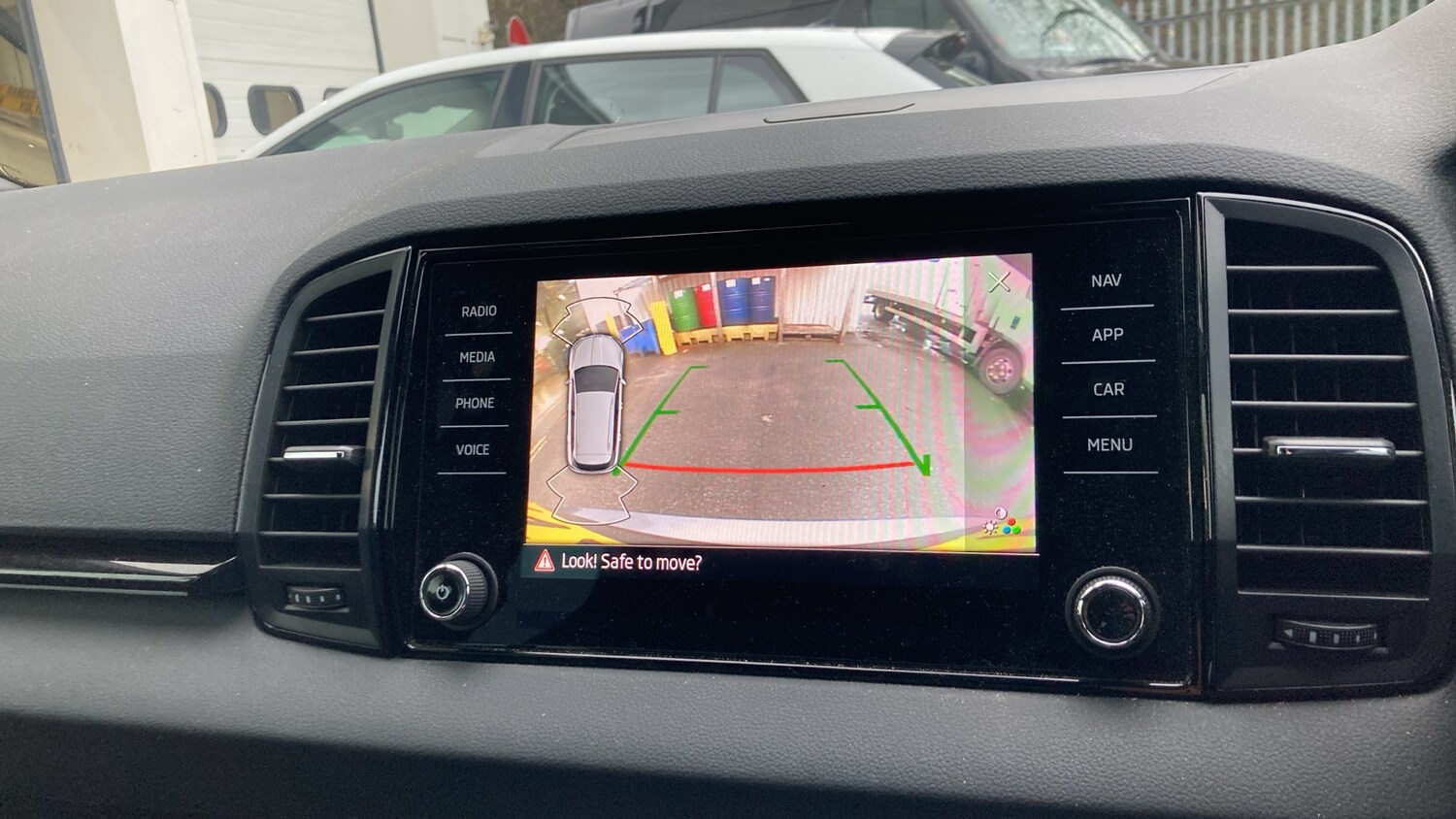 Used Skoda Karoq 2023 for sale - 77745329: Photo 30