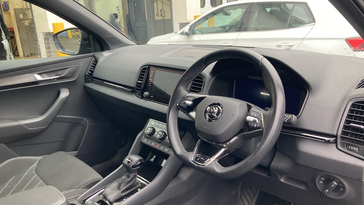 Used Skoda Karoq 2023 for sale - 77745329: Photo 6