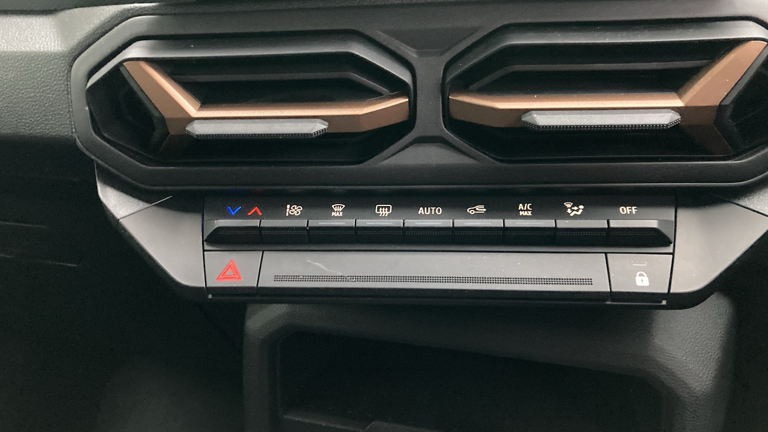 Used Dacia Duster 2025 for sale - 77274746: Photo 24