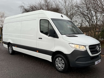 Mercedes-Benz Sprinter feature image