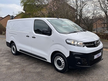 Vauxhall Vivaro feature image