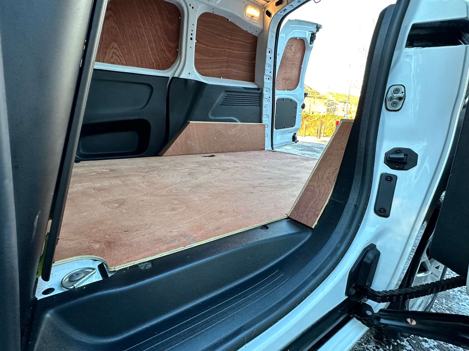 Used Peugeot Partner 2023 for sale - 77184826: Photo 25