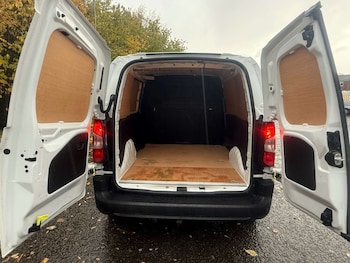 Used Peugeot Partner 2022 for sale - 76547284: Photo