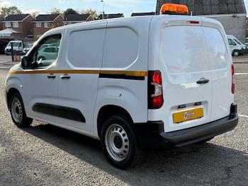 Used Peugeot Partner 2023 for sale - 76494966: Photo