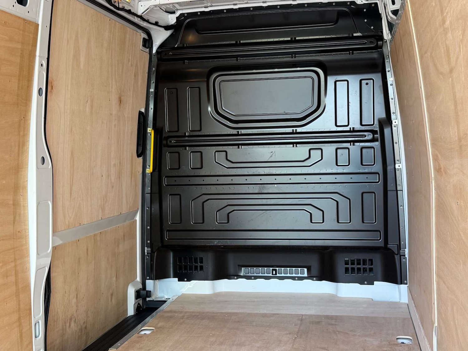 Used Volkswagen Crafter 2024 for sale - 77778106: Photo 18