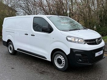 Vauxhall Vivaro feature image