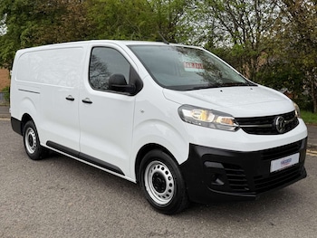Vauxhall Vivaro feature image