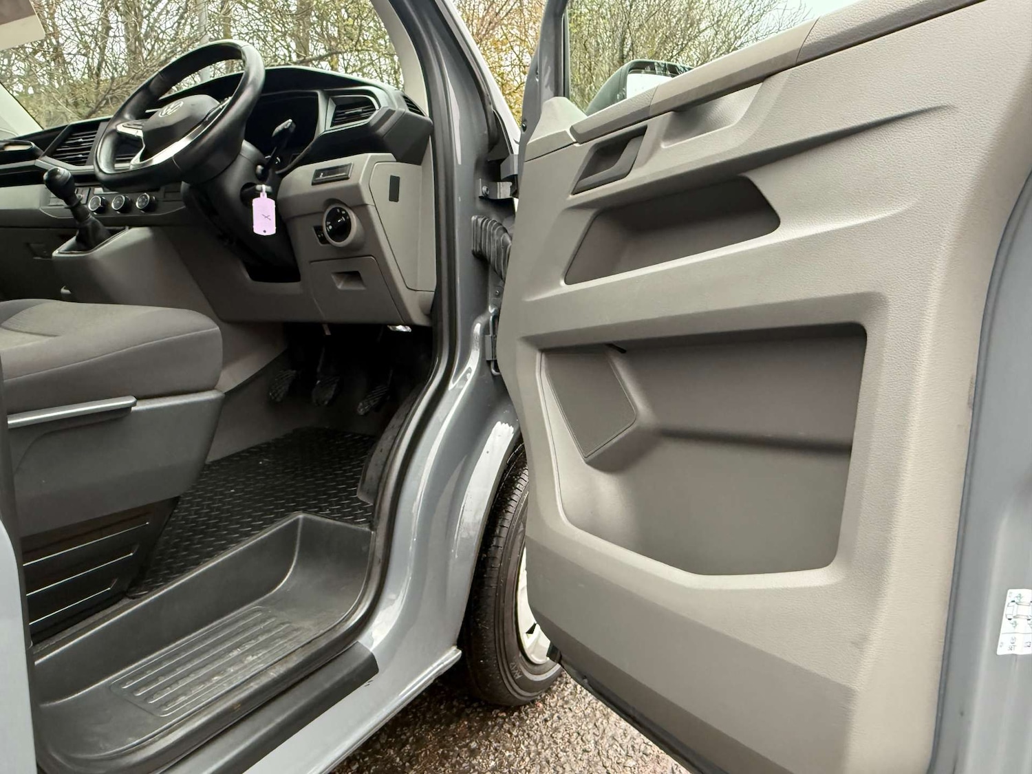 Used Volkswagen Transporter 2023 for sale - 76494947: Photo 8