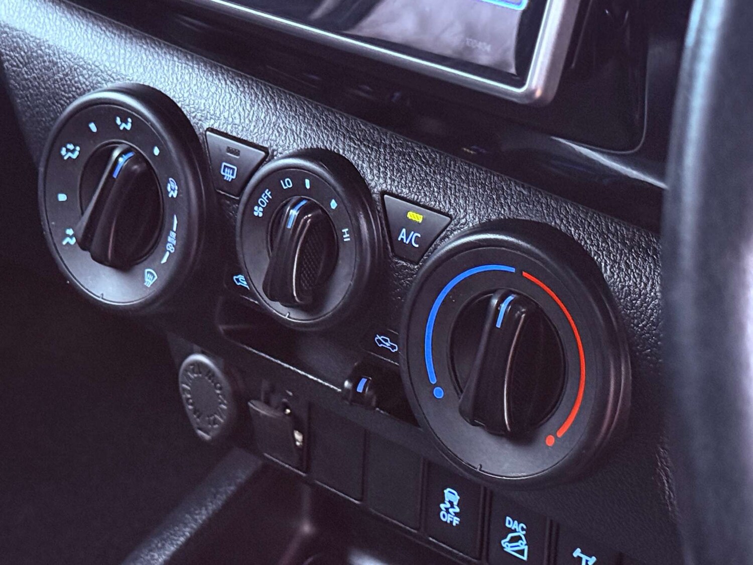 Used Toyota Hilux 2019 for sale - 77497885: Photo 17